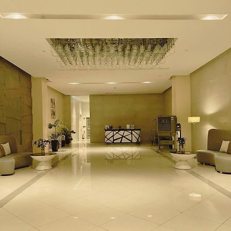 Manhattan Heights Towerb In Araneta Cubao 5Mins Walk To Smart Araneta Manila Exterior foto