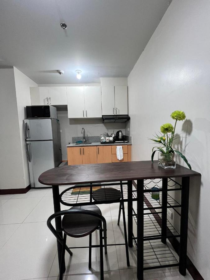 Manhattan Heights Towerb In Araneta Cubao 5Mins Walk To Smart Araneta Manila Exterior foto