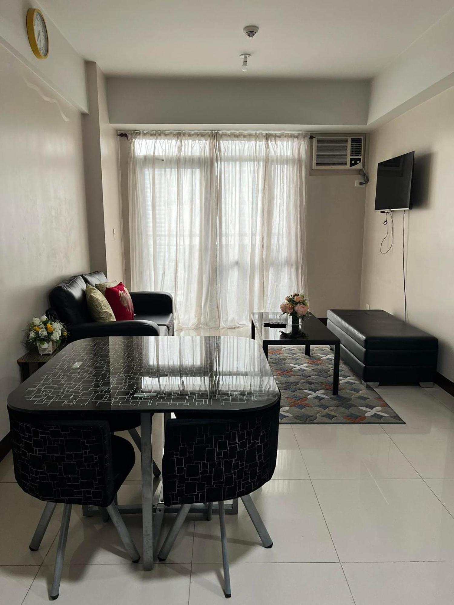 Manhattan Heights Towerb In Araneta Cubao 5Mins Walk To Smart Araneta Manila Exterior foto